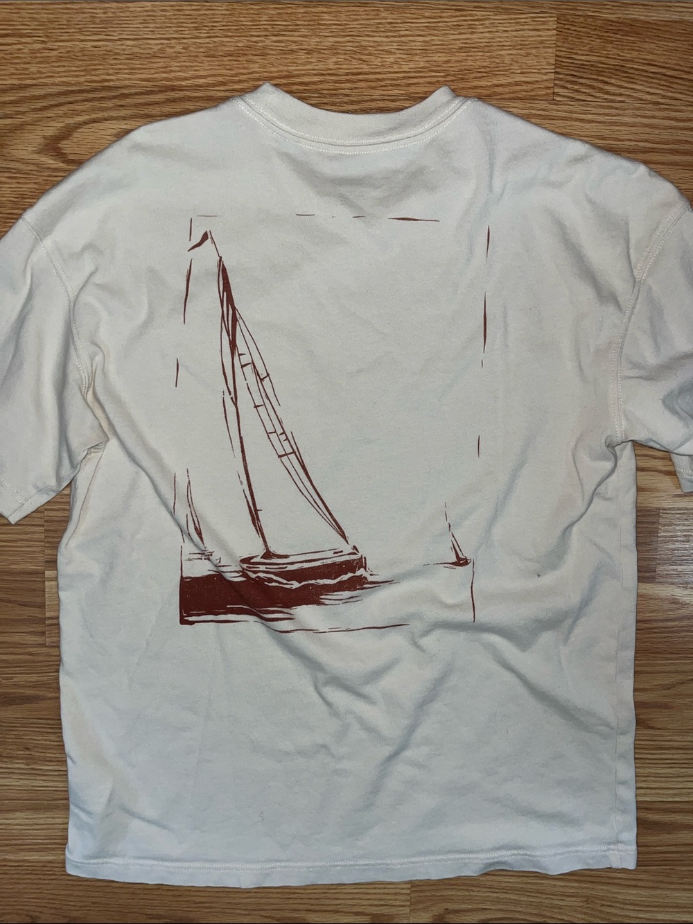American Eagle Outfitters Men's Sailboat Graphic T-Shirt